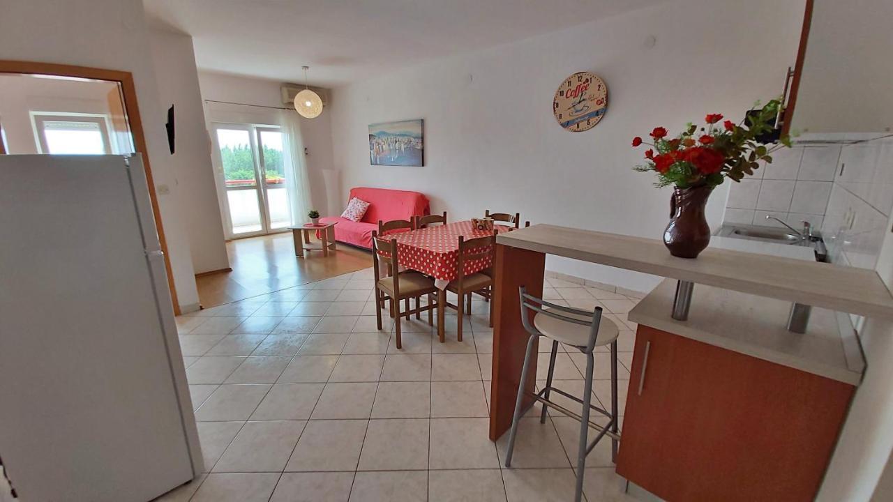 Apartments Zvone Omiš Eksteriør bilde