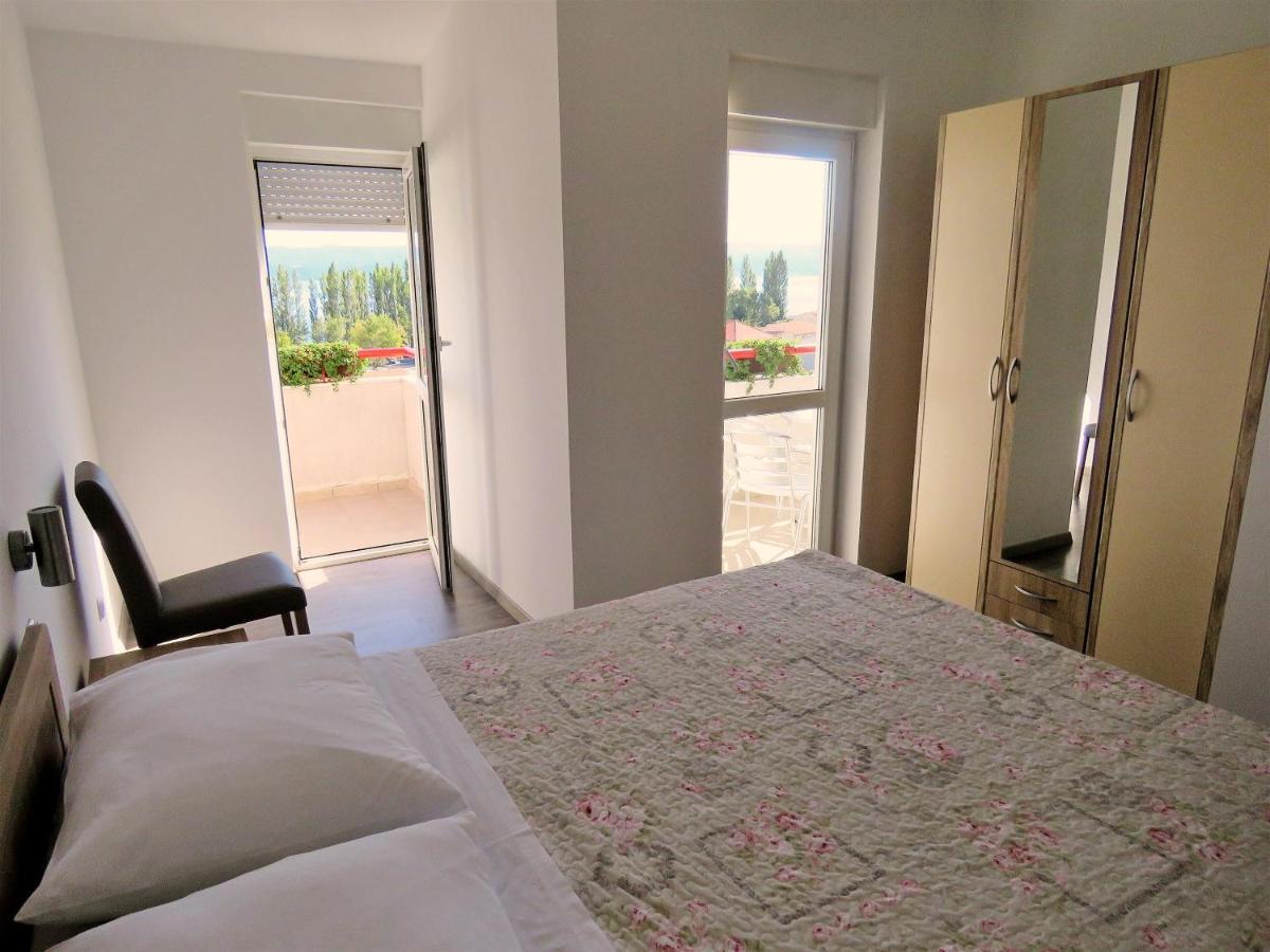 Apartments Zvone Omiš Eksteriør bilde